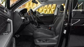 2023 VOLKSWAGEN TIGUAN R380 TSI 4MOTION 2.0L V4 BLACK COLOR EXPORT PRICE