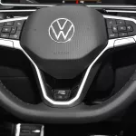 2023 VOLKSWAGEN TIGUAN R380 TSI 4MOTION 2.0L V4 BLACK COLOR EXPORT PRICE - Thumbnail 5