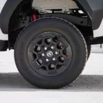 2024 Toyota Hilux 4.0 GR-Sport Automatic - White Pearl inside Black - Thumbnail 7