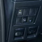 2024 Toyota Hilux 4.0 GR-Sport Automatic - White Pearl inside Black - Thumbnail 12