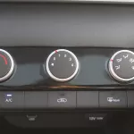 HYUNDAI ELANTRA 1.5L PETROL MODEL YEAR 2023 GRAY - Thumbnail 23
