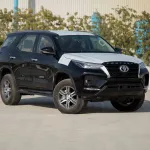 2023 Toyota Fortuner 4X4 2.4 17'I AL - Black inside Chamois - Thumbnail 2