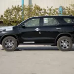 2023 Toyota Fortuner 4X4 2.4 17'I AL - Black inside Chamois - Thumbnail 3