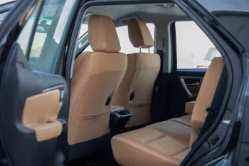 2023 Toyota Fortuner 4X4 2.4 17'I AL - Black inside Chamois