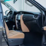 2023 Toyota Fortuner 4X4 2.4 17'I AL - Black inside Chamois - Thumbnail 11