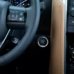 2023 Toyota Fortuner 4X4 2.4 17'I AL - Black inside Chamois - Thumbnail 17
