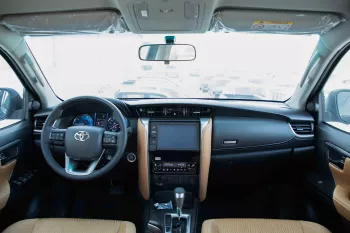 2023 Toyota Fortuner 4X4 2.4 17'I AL - Black inside Chamois