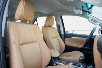 2023 Toyota Fortuner 4X4 2.4 17'I AL - Black inside Chamois