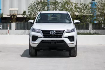 2024 Toyota Fortuner 4X4 2.4 Low - Platinum White Pearl inside Chamois
