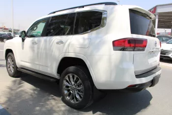 2023 TOYOTA LAND CRUISER 300 3.3 L DIESEL V6 4WD SAHARA