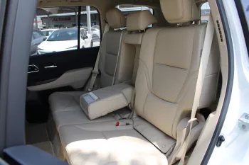 2023 TOYOTA LAND CRUISER 300 3.3 L DIESEL V6 4WD SAHARA