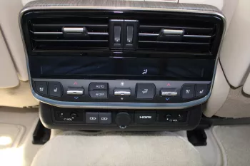 2023 TOYOTA LAND CRUISER 300 3.3 L DIESEL V6 4WD SAHARA