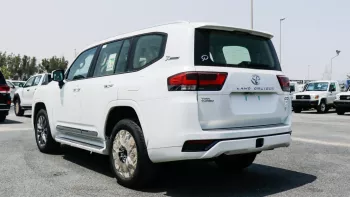 Toyota Land Cruiser 2025 LC300 Petrol White Color