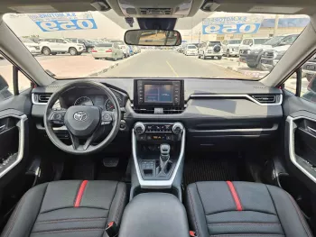 TOYOTA RAV4 XLE FULL OPTION V4 2.5L AWD 2019 MODEL YEAR