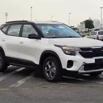 Kia Seltos 1.5L Petrol V4 Basic Option 2024 Model Year  - Thumbnail 3