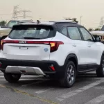 Kia Seltos 1.5L Petrol V4 Basic Option 2024 Model Year  - Thumbnail 4