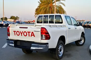 2024 TOYOTA HILUX DOUBLE CAB PICKUP 2.4L DIESEL 4WD MT