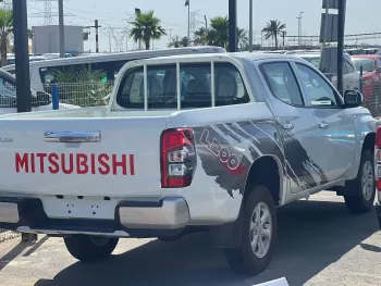 Mitsubishi L200 2.4L Diesel 4wd 2023 Model Year