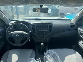 Mitsubishi L200 2.4L Diesel 4wd 2023 Model Year