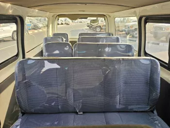 2022 TOYOTA HIACE MT PETROL STANDARD ROOF 13 SEATER 2.7L V4 WHITE