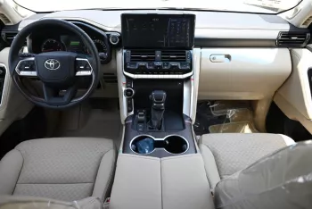 2024 TOYOTA LAND CRUISER 300 VX V6 3.3L DIESEL 7-SEATER AUTOMATIC