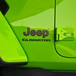 Jeep Gladiator Rubicon 2021 Model year Gecko Green Original Paint No accident - Thumbnail 9