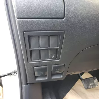 Toyota Hilux 2.7L Automatic Full Option 2024 Model Year