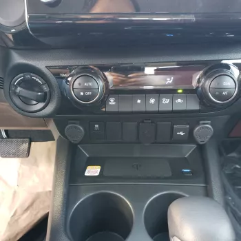 Toyota Hilux 2.7L Automatic Full Option 2024 Model Year