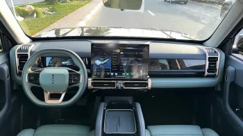 ICAR EQ3 FULL ELECTRIC WITH PENORAMIC SUNROOF 2024 MODEL YEAR