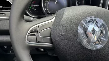 RENAULT KOLEOS 2.5L PETROL FWD 2024 MODEL YEAR 