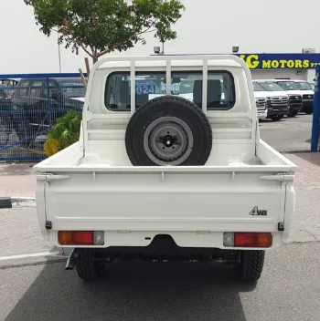 2024 Toyota Land Cruiser Pick up LC79 4.2L V6 Diesel