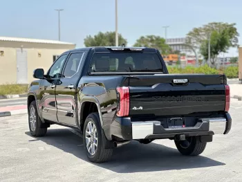 Toyota Tundra V6 Crewmax Limited Turbo 2024 Model Year