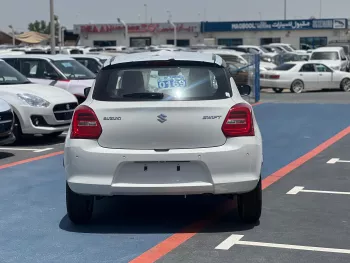 Suzuki Swift 1.2L Petrol Fwd 2024 White with Black Roof With Screen & Camera