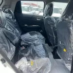 Suzuki Swift 1.2L Petrol Fwd 2024 White with Black Roof With Screen & Camera - Thumbnail 9