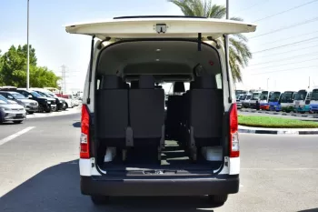 2022 TOYOTA HIACE HIGH ROOF DX 2.8L DIESEL 13 SEATER