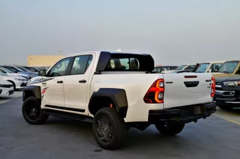 2024 MODEL TOYOTA HILUX DOUBLE CAB PICKUP GR SPORT 2.8L DIESEL 4WD AUTOMATIC