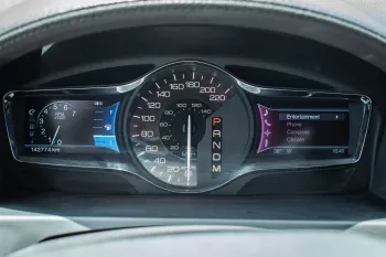Lincoln MKX 3.7L Petrol 2011 Model Year Import From Japan