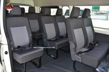 2022 TOYOTA HIACE HIGH ROOF DX 2.8L DIESEL 13 SEATER