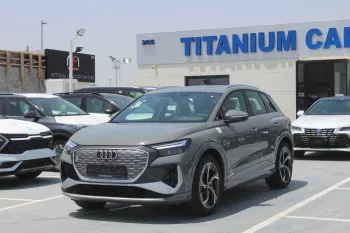 AUDI E-TRON Q4 ELECTRIC CAR 2024 MODEL YEAR PANORAMIC SUNROOF