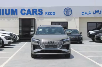 AUDI E-TRON Q4 ELECTRIC CAR 2024 MODEL YEAR PANORAMIC SUNROOF