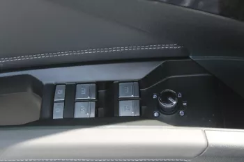 AUDI E-TRON Q4 ELECTRIC CAR 2024 MODEL YEAR PANORAMIC SUNROOF