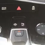 AUDI E-TRON Q4 ELECTRIC CAR 2024 MODEL YEAR PANORAMIC SUNROOF - Thumbnail 24