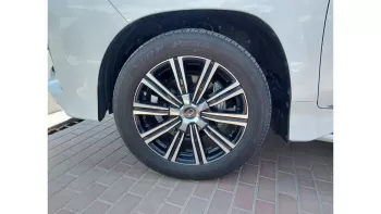 LEXUS LX570 2021 MODEL YEAR  4 YEARS WARRANTY FROM ALFUTTAIM
