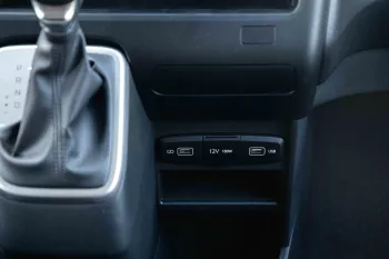 Hyundai Staria 2023 Model Year 11STR 3.5 - White inside Black