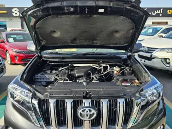 TOYOTA PRADO GXR 2.7L V4 4WD MID OPTION GRAY 2017 MODEL YEAR