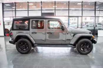 Jeep Wrangler Unlimited 2021 Model Year 2.0L V4 Turbo 4X4 Clean title Full option