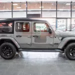 Jeep Wrangler Unlimited 2021 Model Year 2.0L V4 Turbo 4X4 Clean title Full option - Thumbnail 6