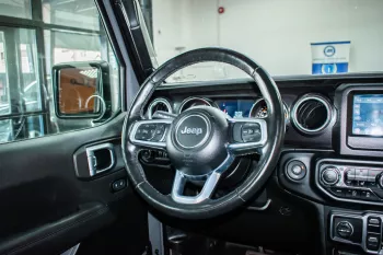 Jeep Wrangler Unlimited 2021 Model Year 2.0L V4 Turbo 4X4 Clean title Full option