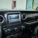 Jeep Wrangler Unlimited 2021 Model Year 2.0L V4 Turbo 4X4 Clean title Full option - Thumbnail 13