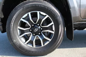 TOYOTA TACOMA TRD  2021 MODEL YEAR V6 CANADIAN SPECS AED 1995/MONTH